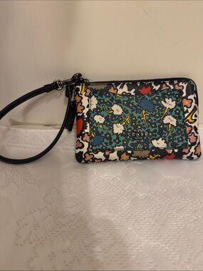 Coach Wristlet 2016